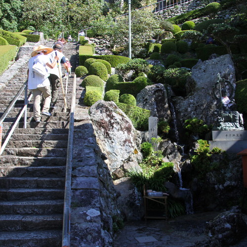 画像：第二十七番　竹林山　神峯寺